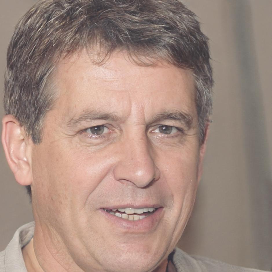 Portrait de Marc Dubois, analyste financier senior